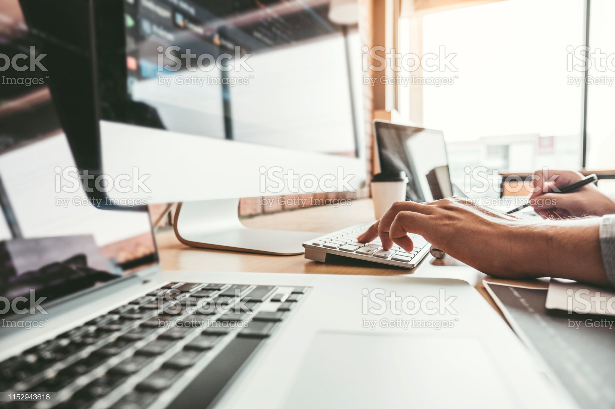 istockphoto 1152943618